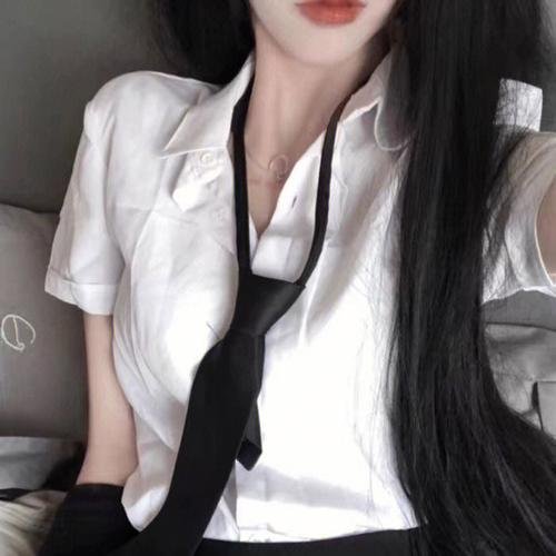 没有男人，女人更美
